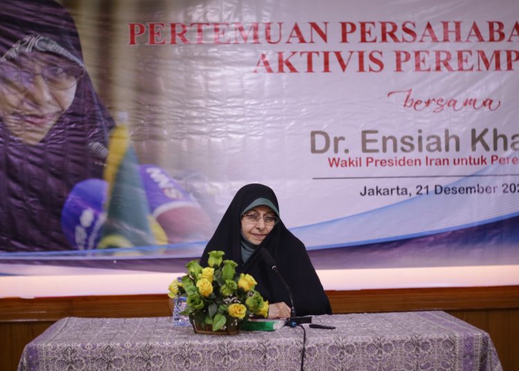 Diskusi dengan Wakil Presiden Iran Bidang Perempuan