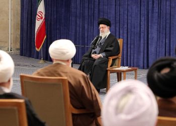 “Perlawanan Republik Islam Iran terhadap Front Arogan: Sebuah Tantangan bagi Demokrasi Barat”