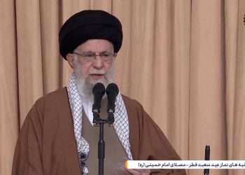 Khutbah Rahbar di Hari Kemenangan: Rezim Zionis Harus Dicabut dari Akar-akarnya