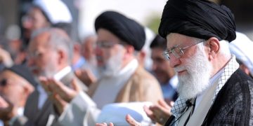 PESAN IMAM ALI KHAMENEI HF KEPADA KONFERENSI NASIONAL SALAT KE-32
